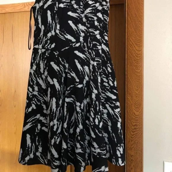 Express Print Dress - Size 0 - Picture 2 of 2